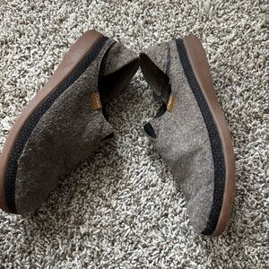 Chaco Woolen Charcoal Men's Shoes